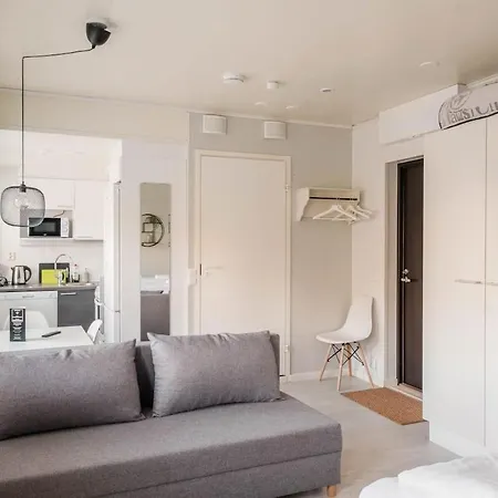 アパート Norden Homes Quick & Easy Airport And Centre Access ヘルシンキ
